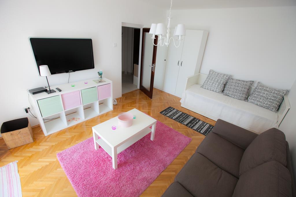 Butterfly Apartment Fiume Esterno foto
